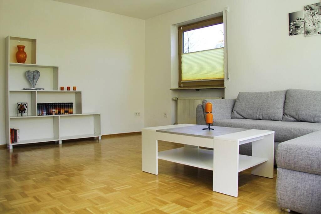 Schöne Helle In Waldnähe Apartment Berching
